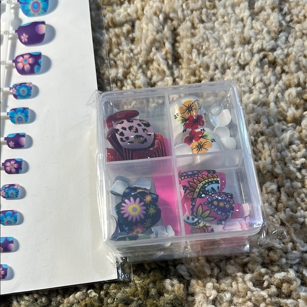 DIY Press-On Nail Set for Vibrant Variable Styles 6 styles included NWT - Picture 5 of 7